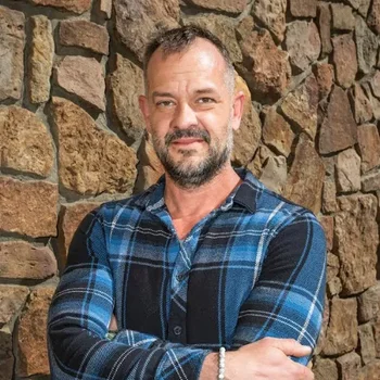 Portrait of Loren Talley, Broker Associate